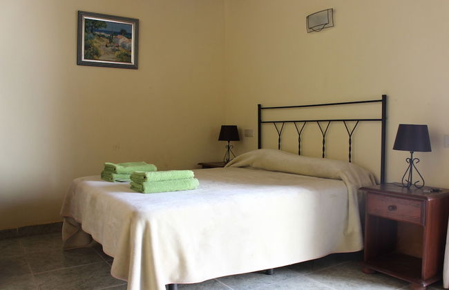 Comfortable 1-bed Bungalow in Parque Holandés - Photo 5