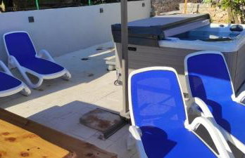 Rest house with jacuzzi Mili - Foto 19