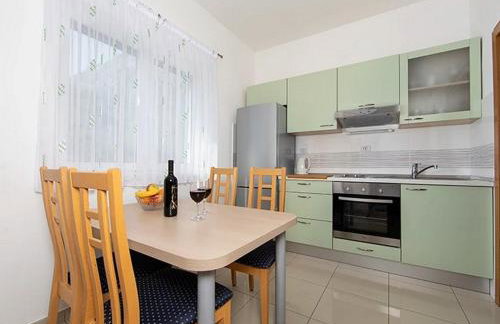 Apartments by the sea Igrane, Makarska - 17292 - Photo 34