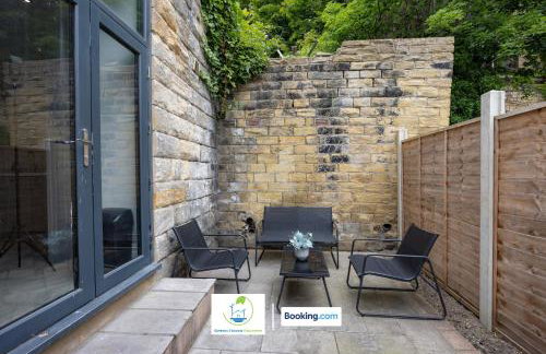 2 Bedroom Apartment By Green Haven Escapes Short Lets & Serviced Accommodation In Leeds with Free WiFi & Parking - Photo 38