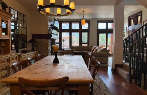 Luxury Townhome w/ Views, Private Jacuzzi & Garage - Foto 26