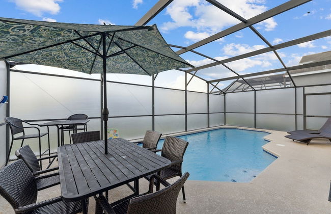 Vacation Resort Home Right Outside Of Disney World Parks With Private Pool 4 Bedroom Home by RedAwning - Foto 43