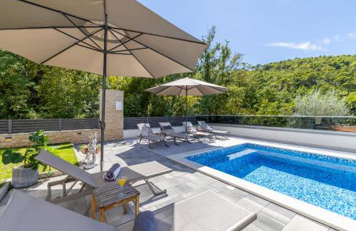 Luxury Villa Oriolus, heated pool, sauna, Split - Photo 14