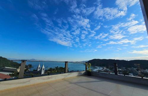 Pedaço do paraíso - Casa da colina - vista MAR - Praias & Trilhas - Foto 17