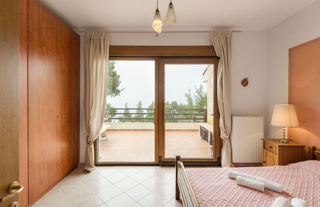 Beachside Haven, Poolside Serenity & Sunset Magic - Photo 4