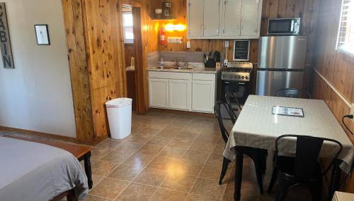 Cozy cabin #6 at Aspen Ridge Cabins - Photo 3
