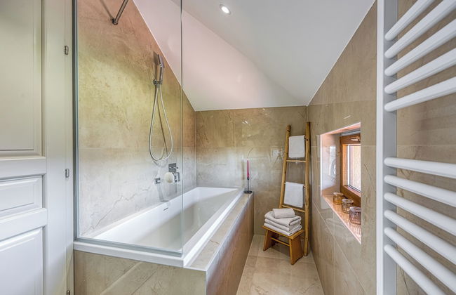 Hedonistic Vineyard Estate With Hot Tub - Foto 17