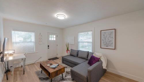 #StayInMyDistrict Coos Bay Primrose Cottage - Foto 2