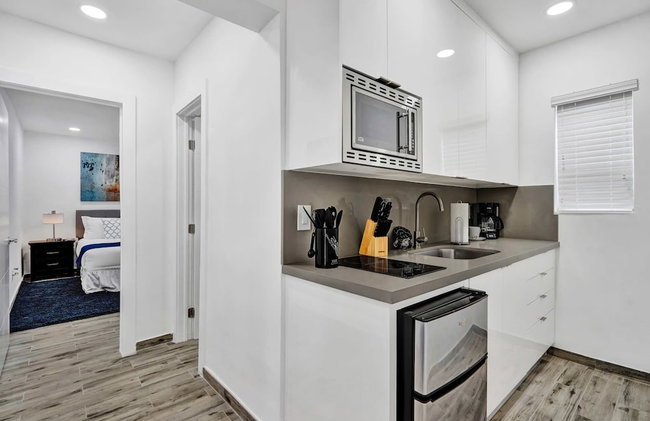 Newly Renovated Apt-unit #1 Close to Beach - Foto 5