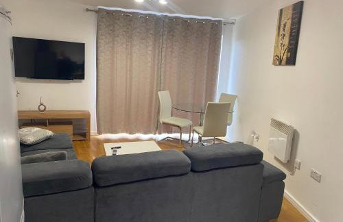 Eaglet 2 Bedroom Luxury Home near Etihad Staduim - Foto 3