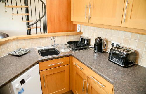 Beautiful cozy 3 bedroom 2 bathroom apartment - Foto 64