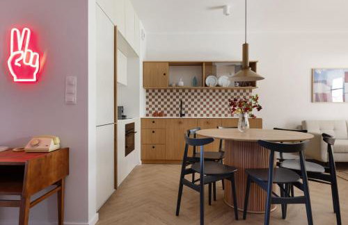 Solidarność Three Bedrooms & Garden Apartment - Foto 8