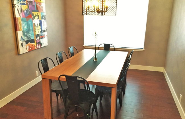 Exquisite 7-BR Home by the Mountains - Photo 8