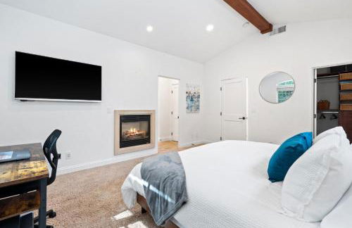 Gorgeous Santa Cruz Villa - Modern Beachside Paradise with NEW Hot Tub & Fast Wi-Fi - Foto 67