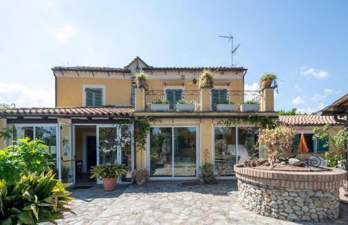 Holiday Home in Guardavalle near River - Foto 1