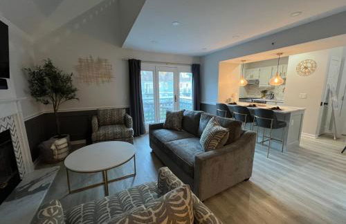 Newly Renovated Loft Villa at Norwich Spa with amenities, 3 minutes to Mohegan - Foto 4