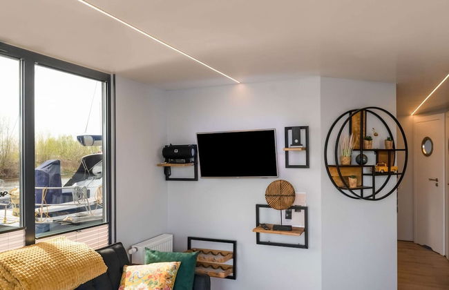 Beautiful Houseboat in Marina of Volendam - Foto 3