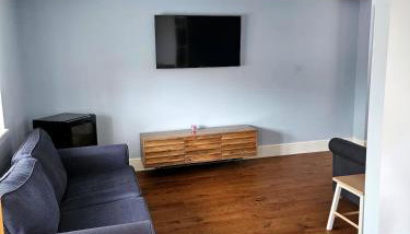 Little George - Photo 2