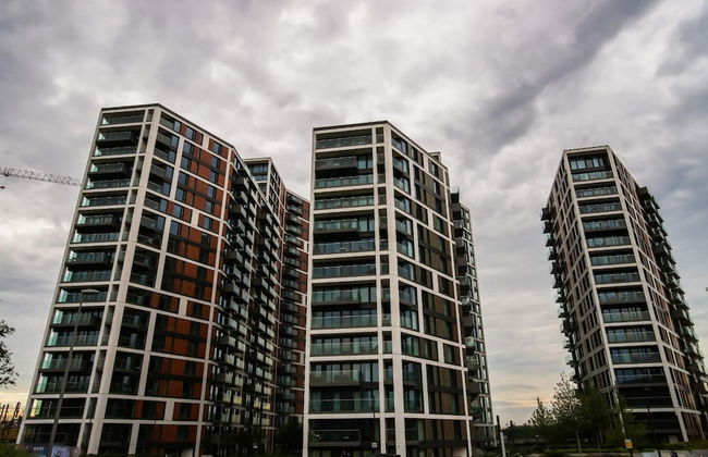 Thames View 2 Bed Apartment With Balcony - Photo 36