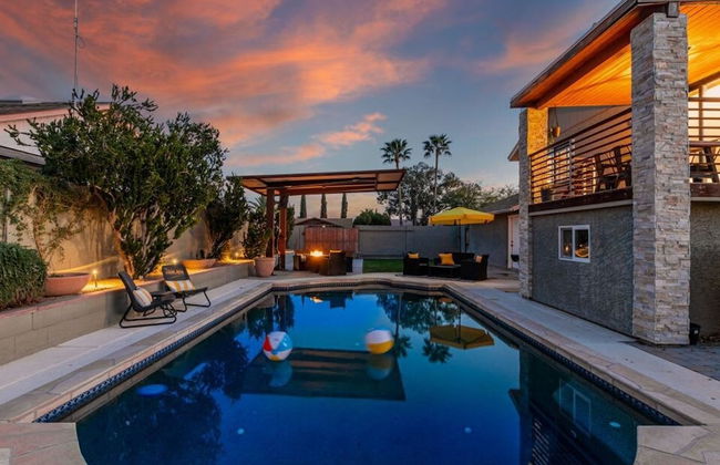 Princess Retreat Private Pool Firepit Sleeps 12 - Photo 33