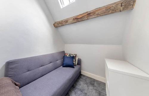 Luxury Country Escape with Hot Tub perfect for Friends and Families - Photo 16