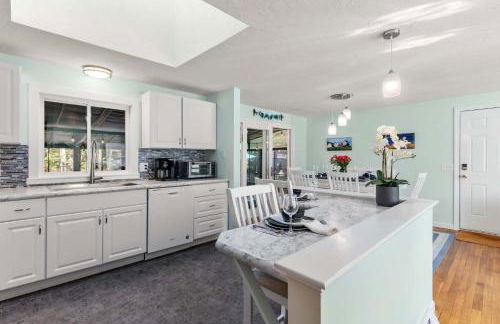 Hot Tub Sauna Ping Pong Table Treehouse and Fire Pit - Foto 5