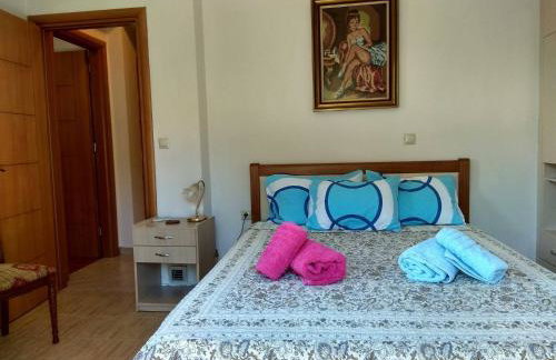 Flamiatos Garden Cottages - Photo 8