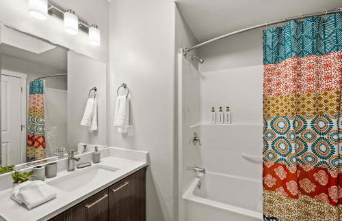 Cozy Getaway Near City Center - Foto 30