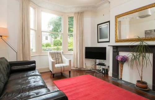 Spacious 4 Bedroom Character Home in Pontcanna - Foto 14