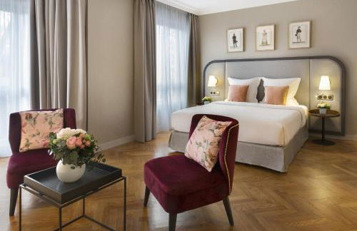 Warwick Reine Astrid - Lyon - Foto 1