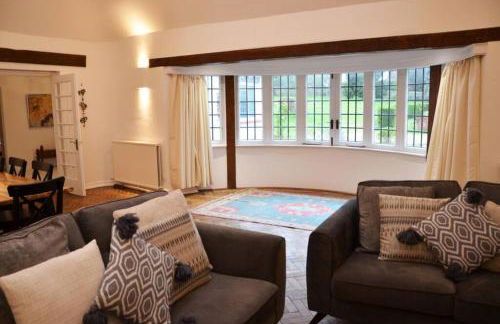 NEW - Beautiful, spacious Beechwood Lodge with lovely gardens - Photo 25
