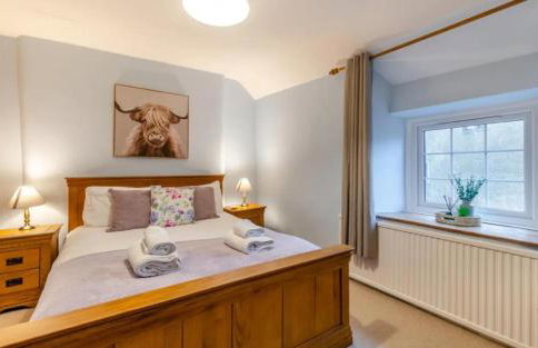 The Cottage on the Square, Wensley - Derbyshire Country Cottage. - Photo 3