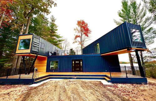 Unique 3-bed Lakefront Container Home - Foto 1