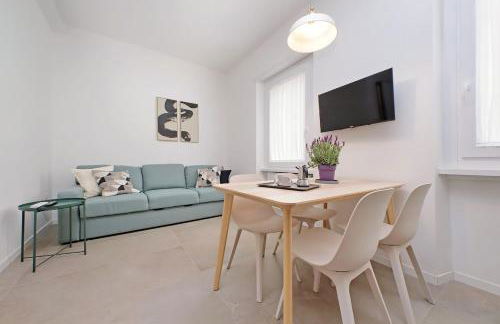 Brand New Modern Apt 2 Stops to Colosseum - Photo 14