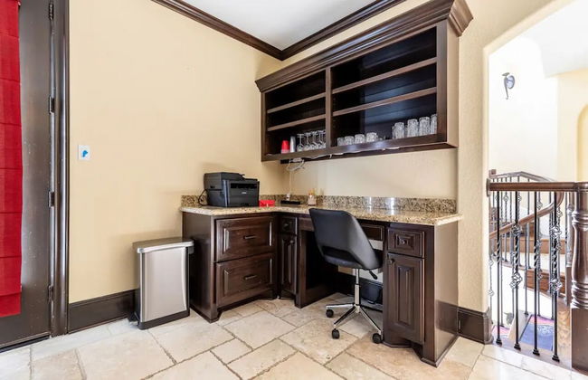 BIZI near Galleria Mall - Foto 25