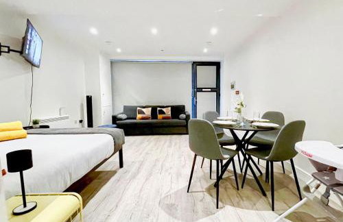 Cozy Studio Flat with FREE WiFi in Islington near Upper Street, Highbury & Angel Station by NourNest Apartments - Foto 1