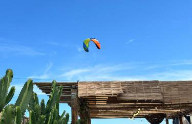 Pé na areia, vista incrível, casa aconchegante, ampla e de um astral - Foto 11