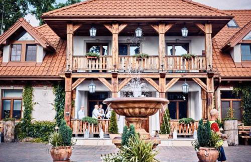 Dwór Sulejów - Photo 1