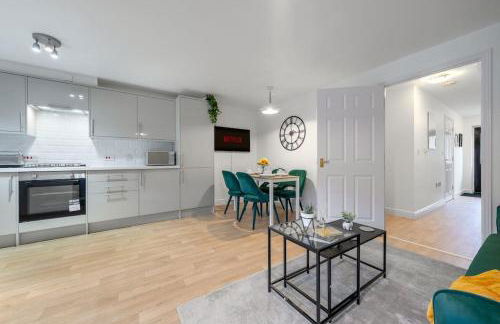 Luxury 5 Bed House - Free Parking - Perfect For Contractors & Families - Foto 29