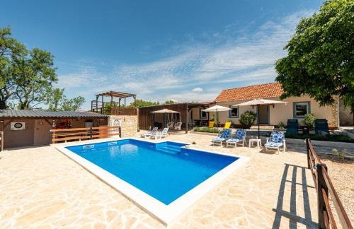 Holiday Home Burgija with pool - Foto 56