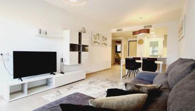 Luxury apartment in Flamenca Village/Orihuela Costa - Photo 3