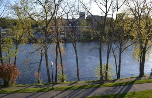 Rivers Edge Lofts - Unit 8 - Foto 28