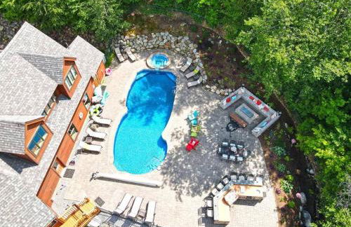 The Glen House -9 Bdrm Estate Sleep 26 Movie Theater,Pool,Golf,Ski - Foto 5