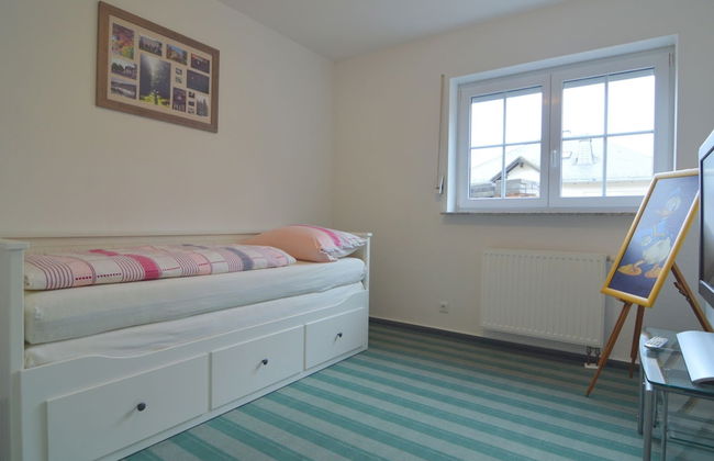 Beautiful Holdiday Home in Ulmen Near the Lake - Foto 5