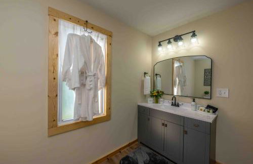 Charming Country Farmhouse Near Natural Bridge - Foto 9