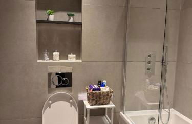 Cozy Luxury Apartment In The Heart Of Slough -The Bethel Suite - Foto 12