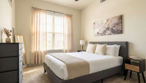 Modern 1BR Chic Retreat Pool Gym Parking - Foto 1