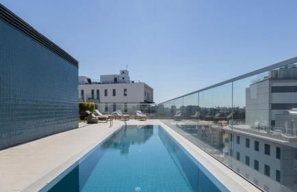 Soft Modern Flat With Pool & Gym by LovelyStay - Photo 34
