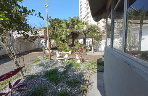 Casa 30 metros da praia com wifi e garagem 6 carros - Photo 29