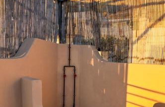 The Lookout in Mirsini - Roof Terrace - AC - WIFI - Foto 4